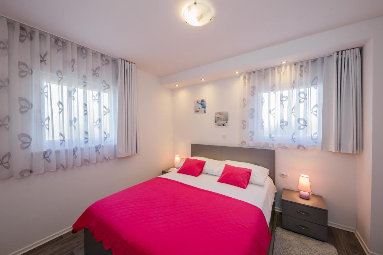 Lovely Apartments Kaštela Zewnętrze zdjęcie
